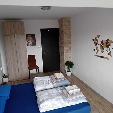 Park View Apartment Plovdiv With Parking Bagian luar foto